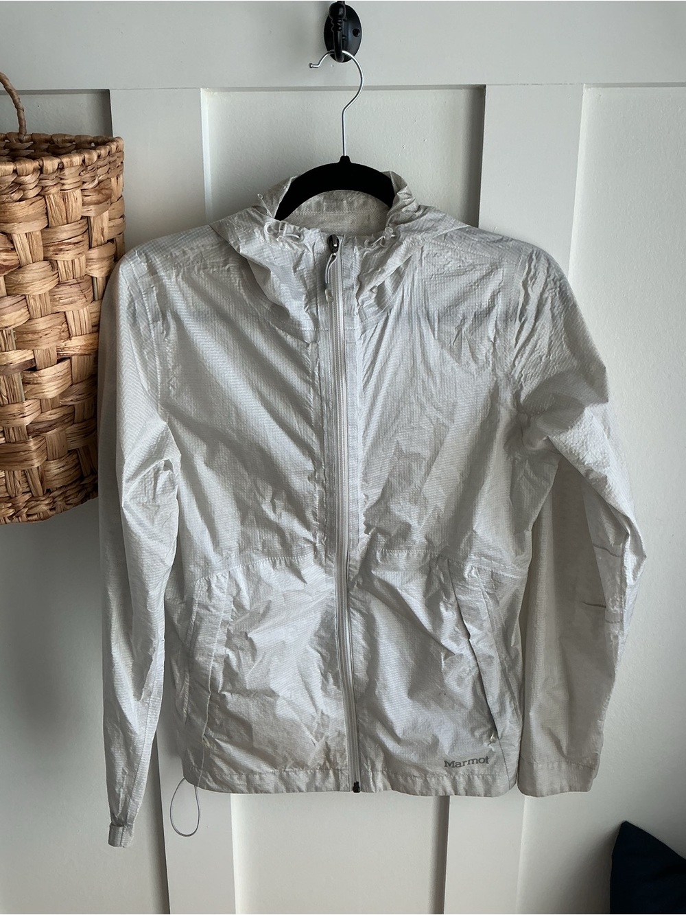 Marmot Women’s White Hooded Windbreaker Jacket